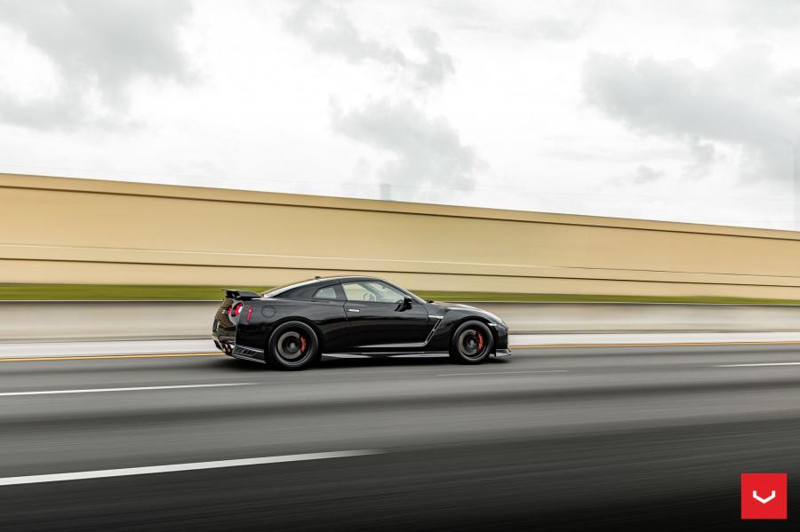  Nissan GT-R on Vossen Wheels (HF-5) 2020 года  (фото 44 из 48)